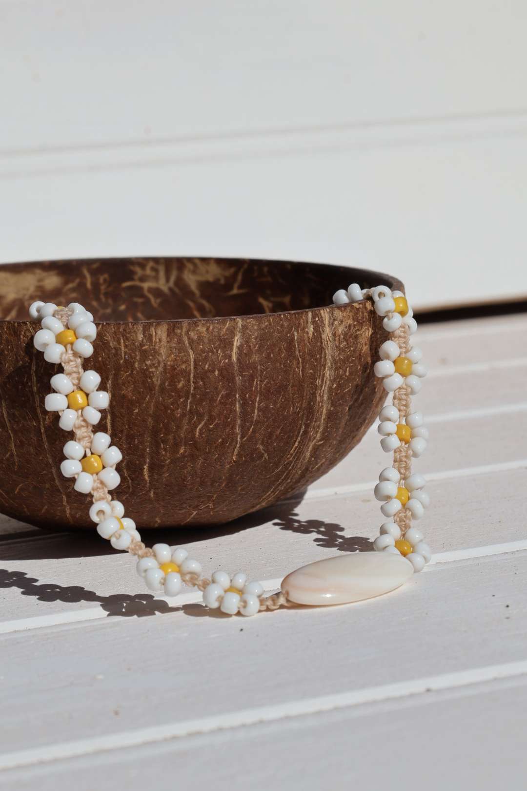Colliers fleurs en perles de rocaille - DAISY