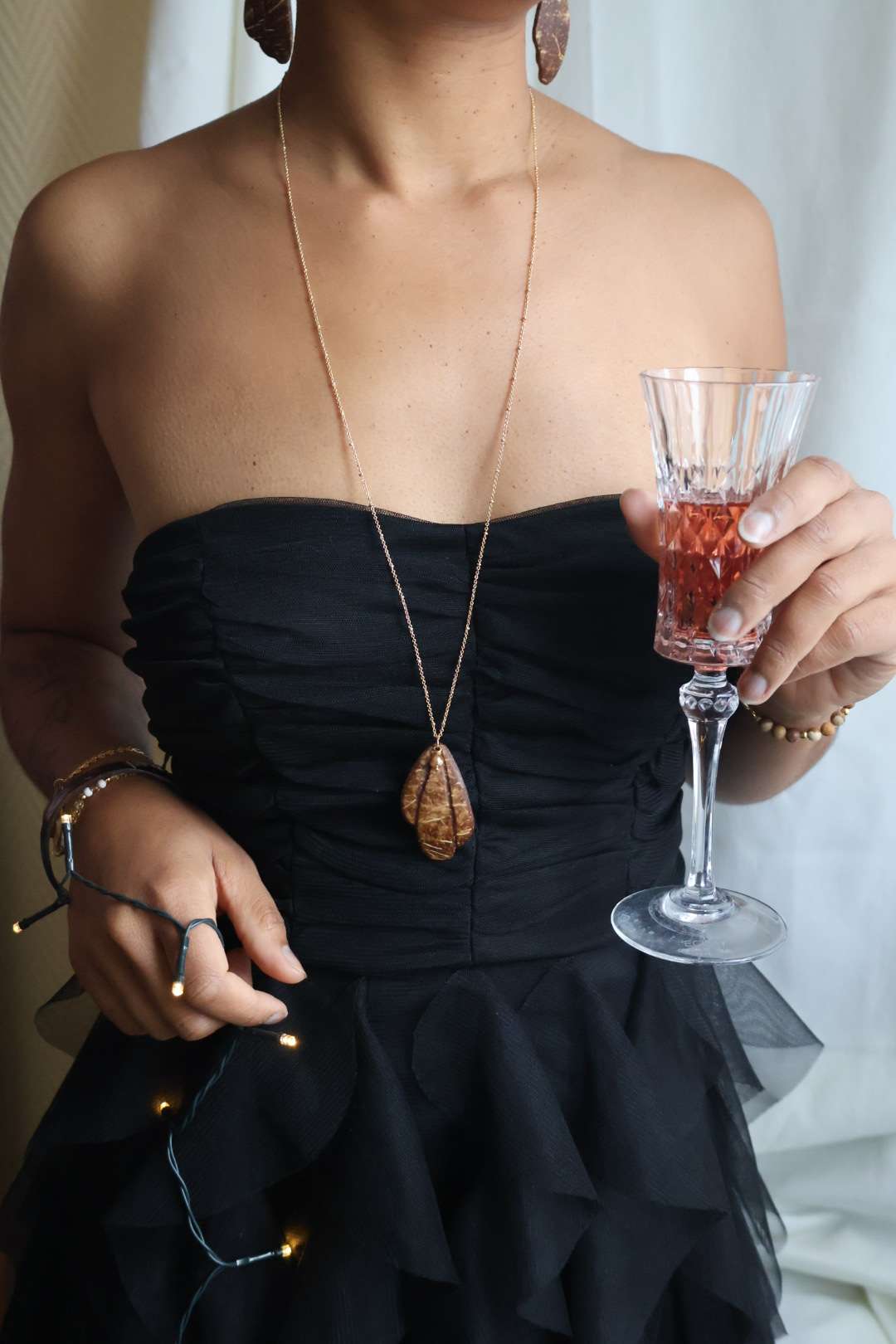 Collier sautoir doré pendentif en noix de coco - PEARL