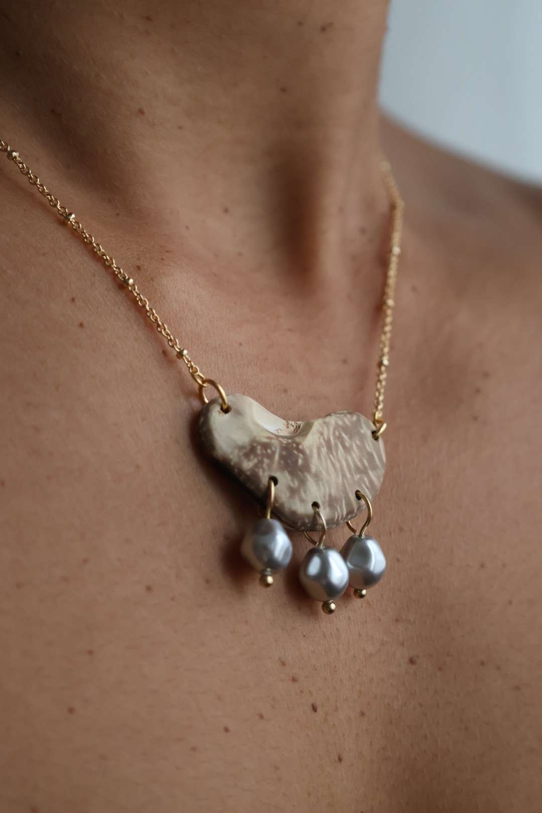 Collier doré en bois noix de coco - BAROQUE