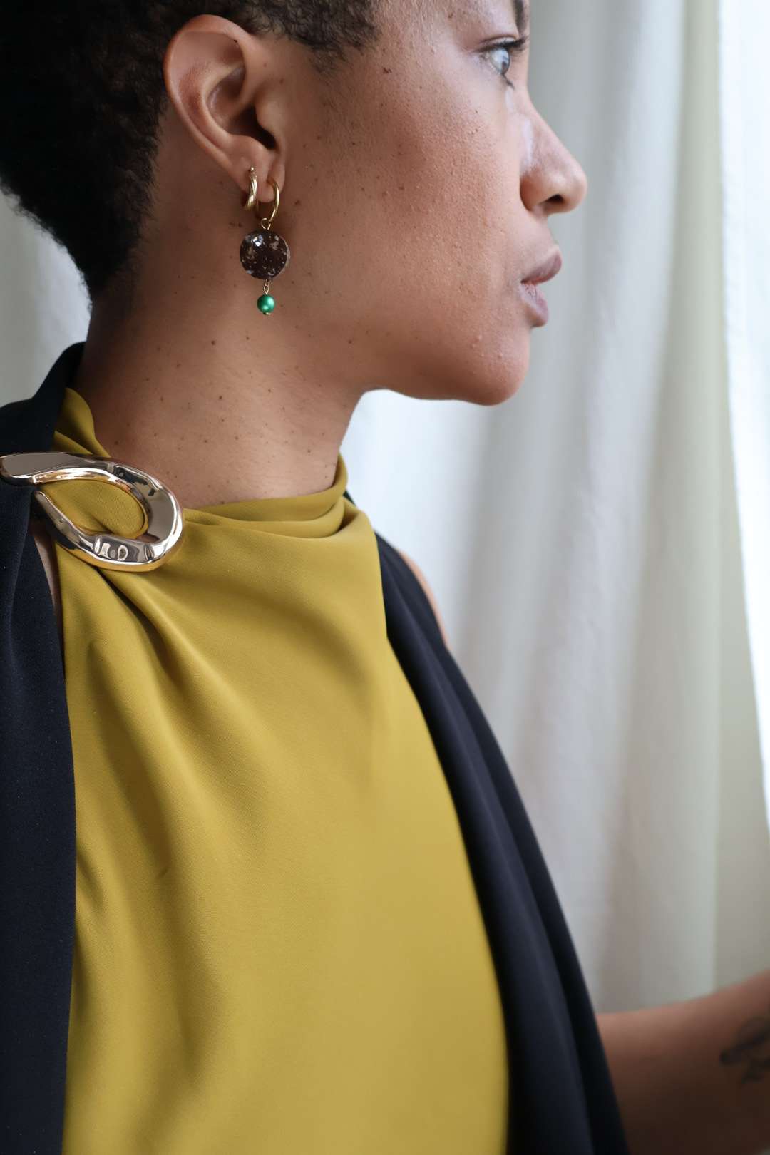 Créoles AURA dorées en noix de coco