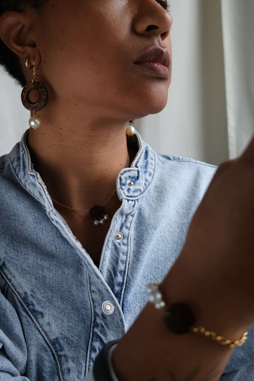 Collier ARTISANE pendentif noix de coco