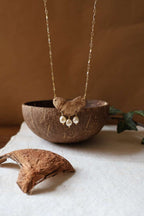 Collier doré en bois noix de coco - BAROQUE