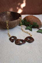 Collier grosse maille dorée et noix de coco - PHILIPPINES