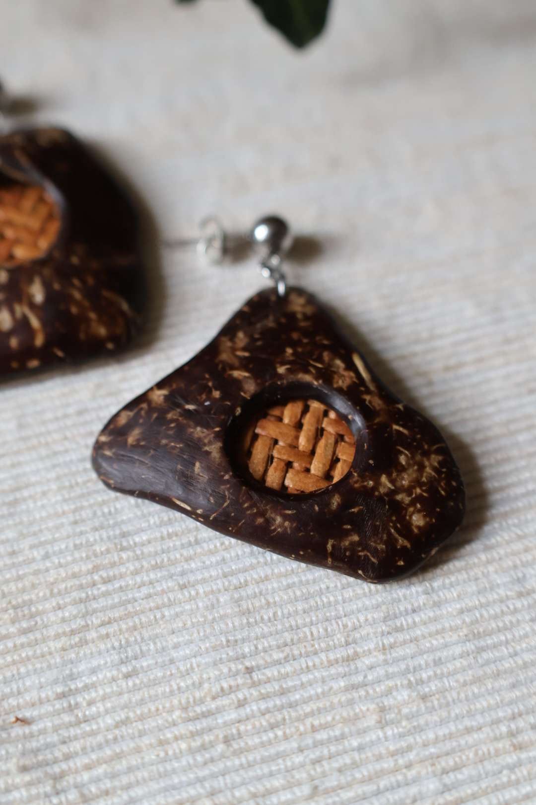Boucles d'oreilles en bois de noix de coco - BOMBAY