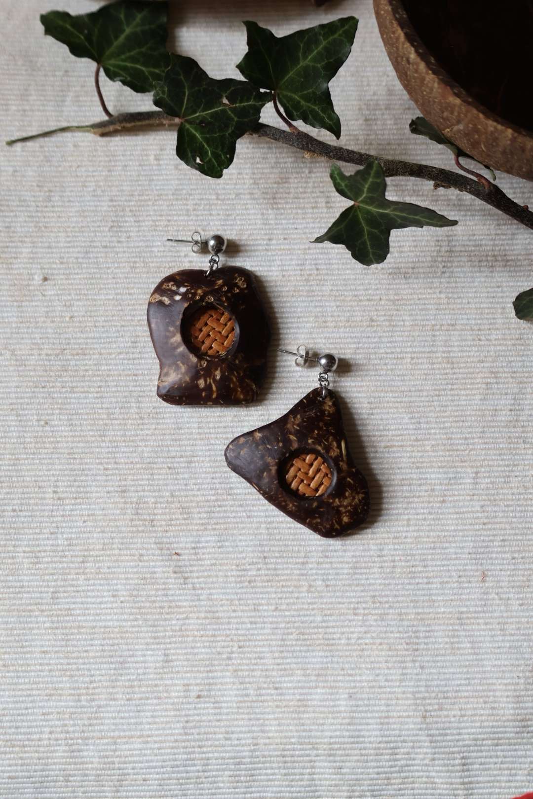 Boucles d'oreilles en bois de noix de coco - BOMBAY