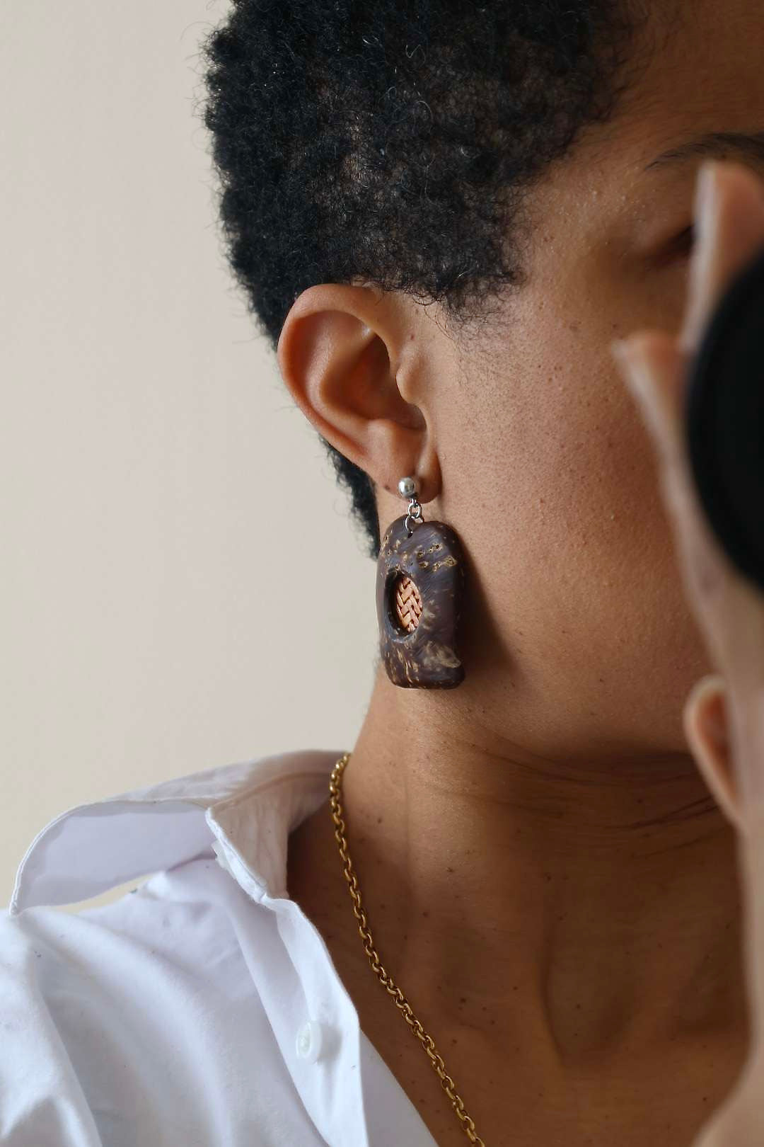 Boucles d'oreilles en bois de noix de coco - BOMBAY