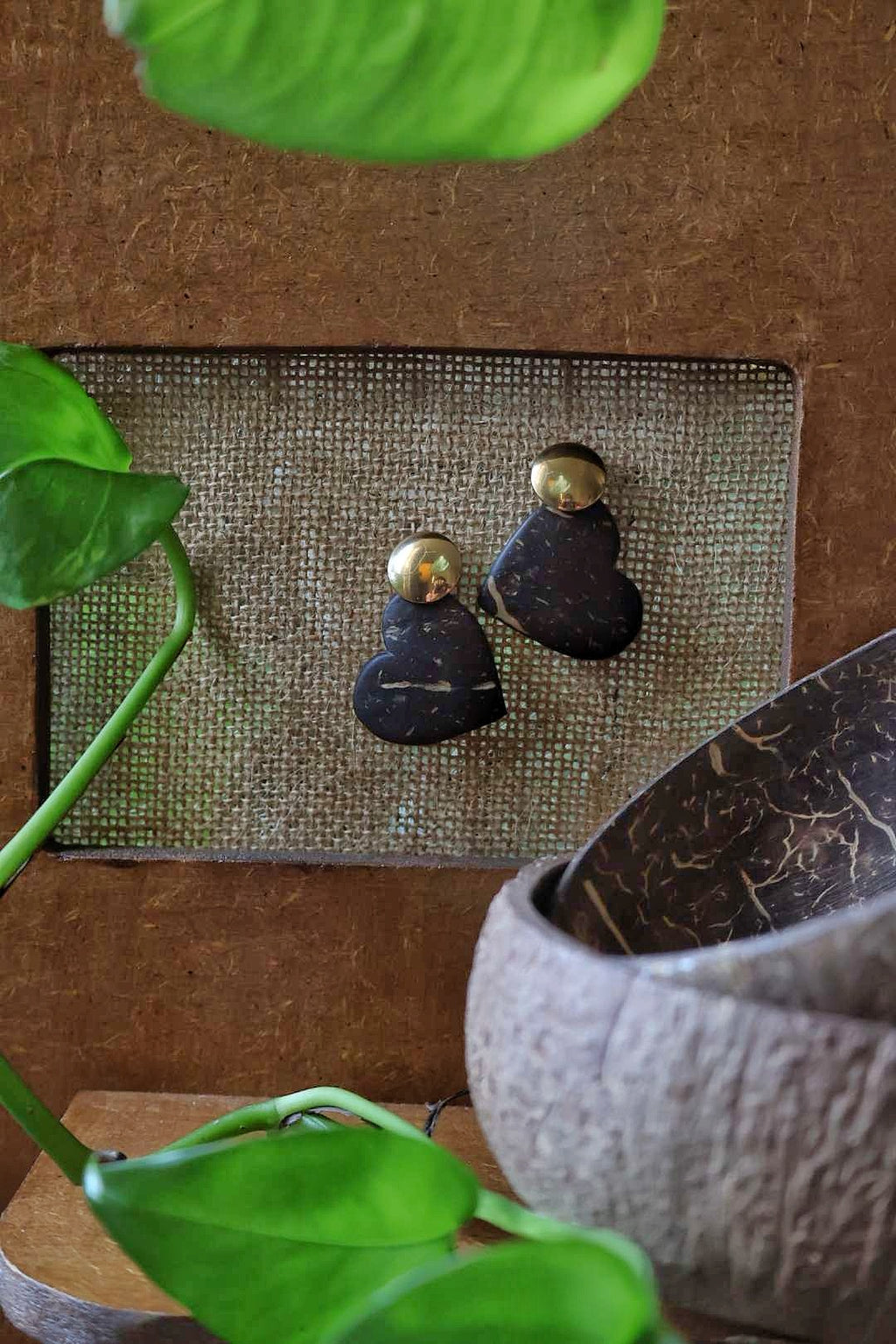 Boucles d'oreilles MONCOEUR en noix de coco