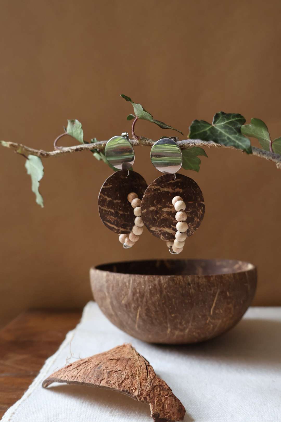 Boucles d'oreilles noix de coco et bois - COCOHÊTRE