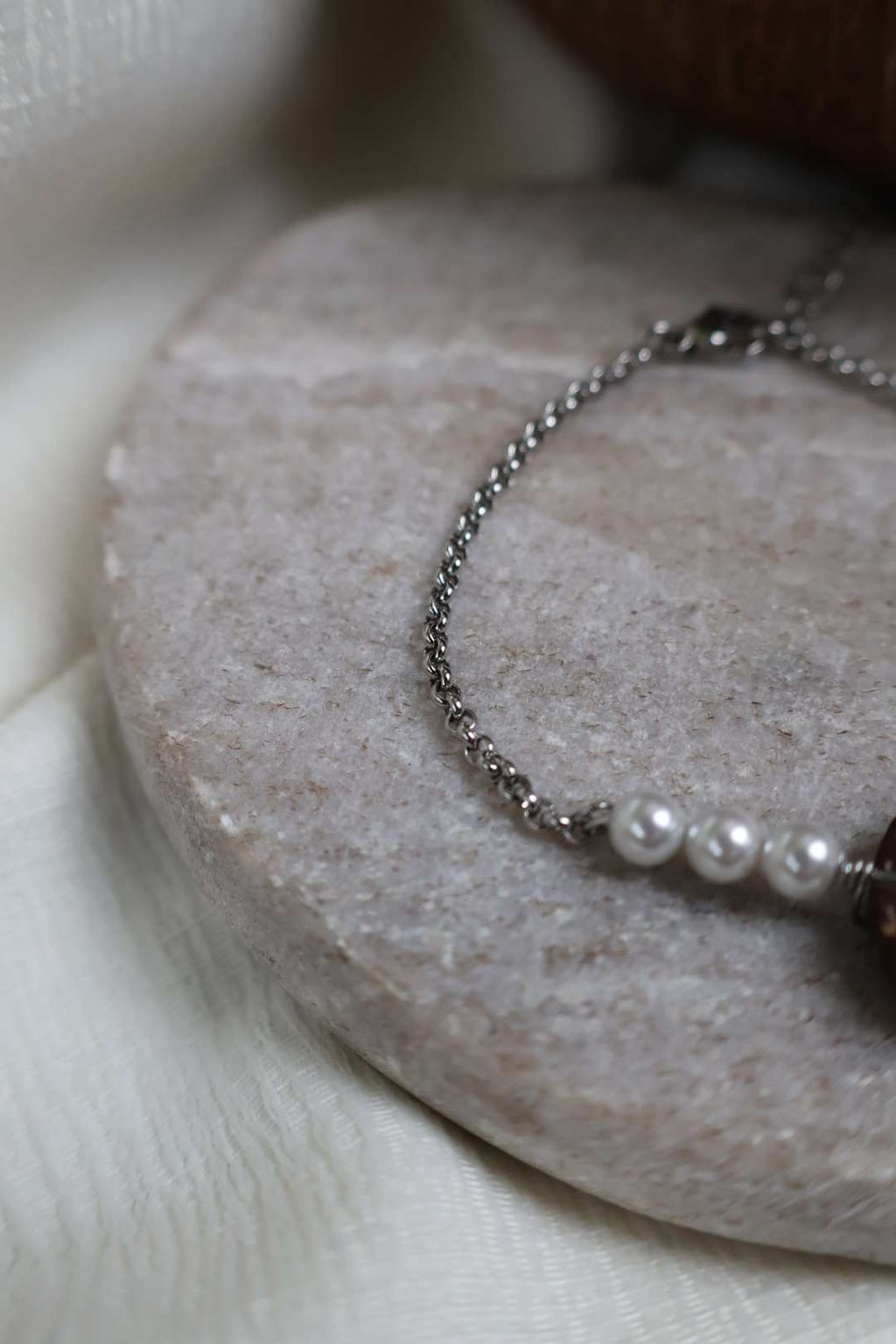 Bracelets argentés ARTISANE en noix de coco
