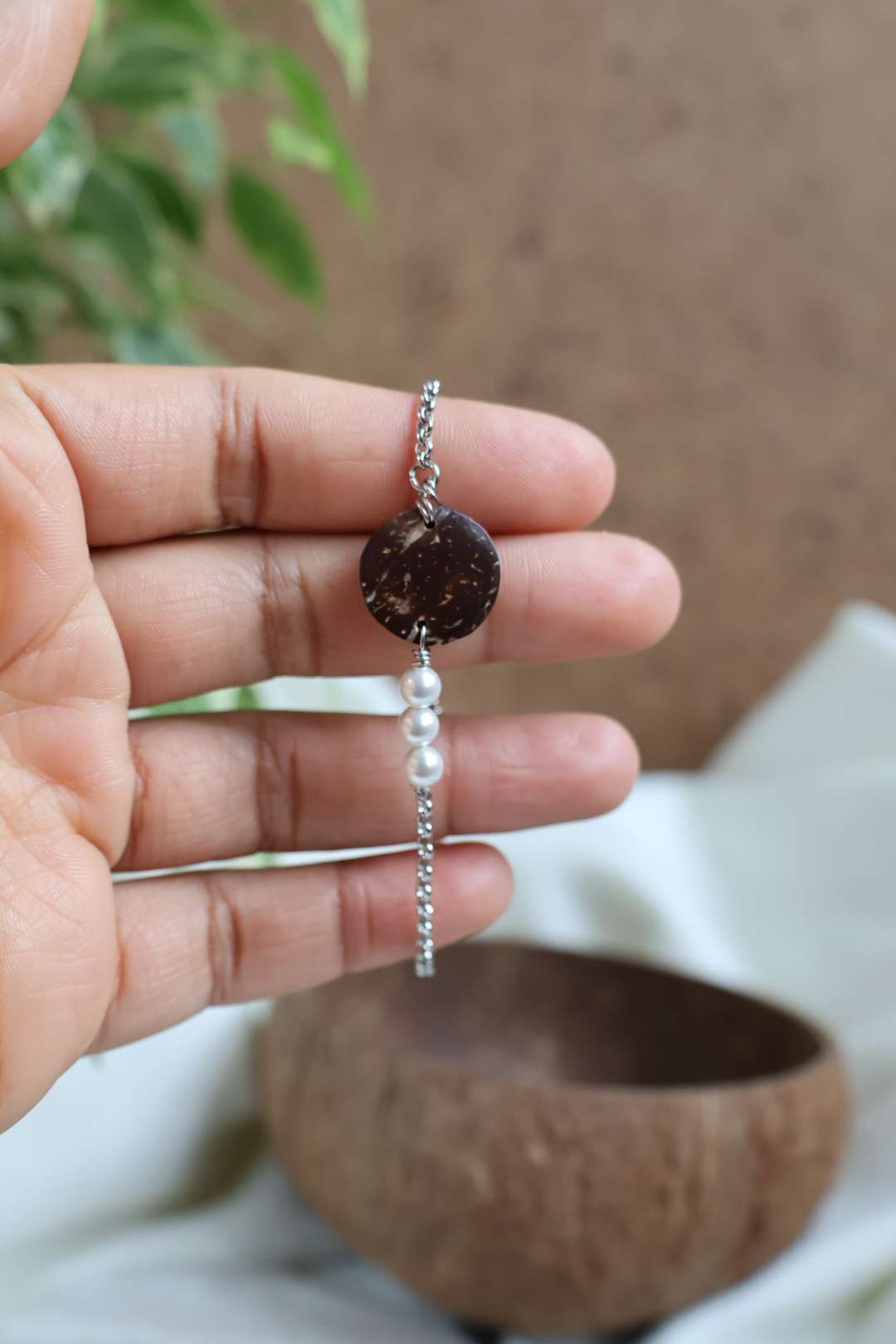 Bracelets argentés ARTISANE en noix de coco