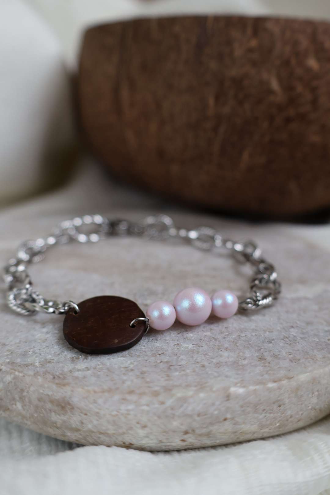 Bracelets argentés ARTISANE en noix de coco