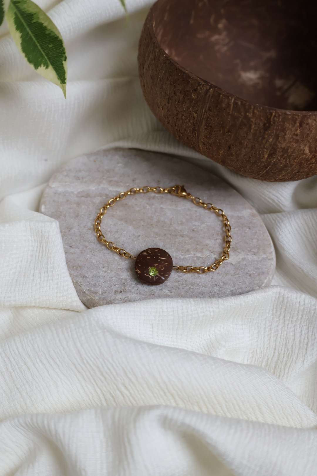 Bracelet AURA dorées en noix de coco