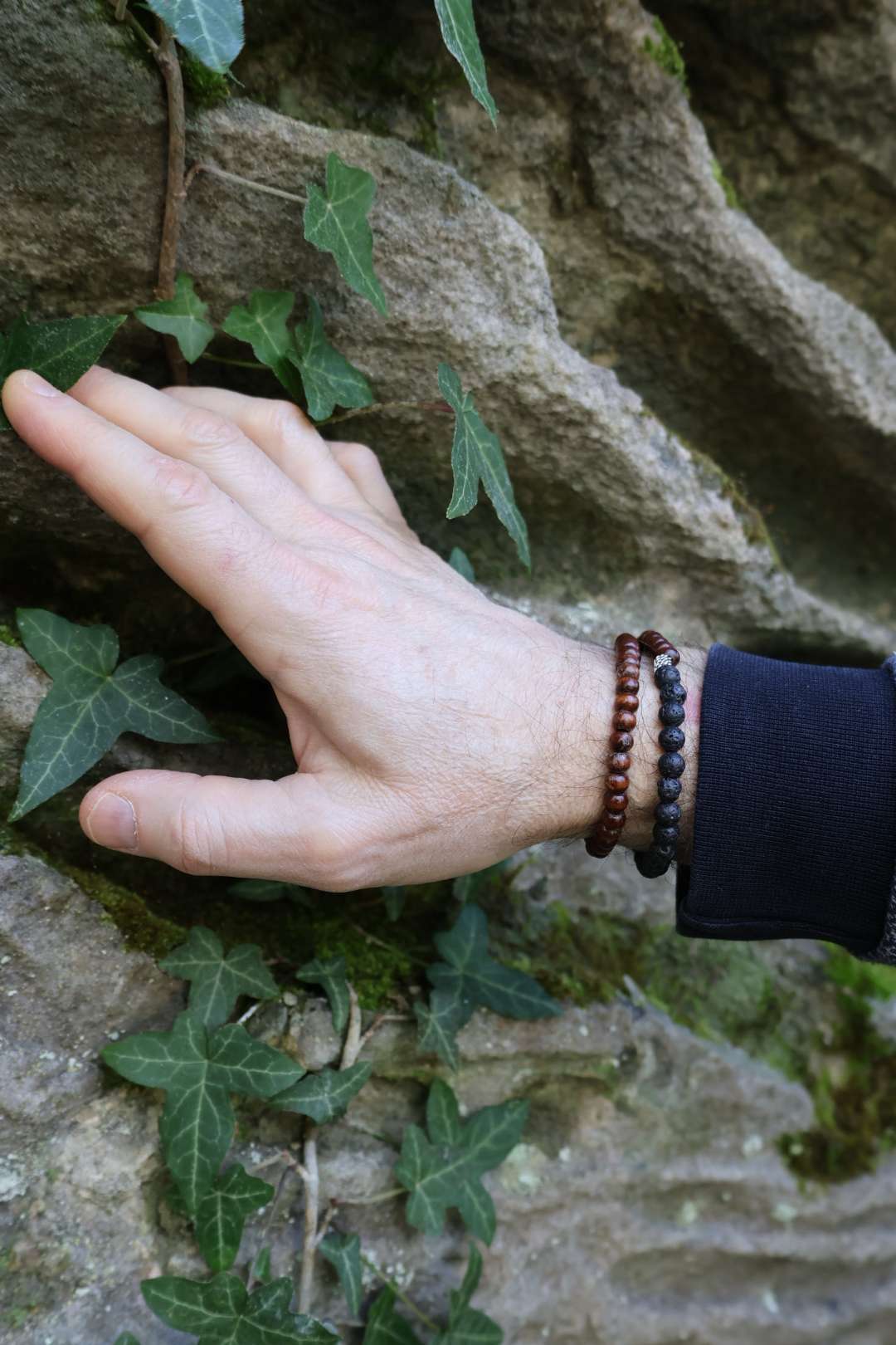 Bracelet en bois naturels et pierres de lave - MARAPI 2