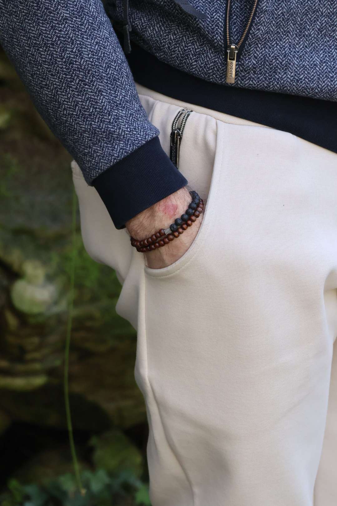 Bracelet en bois naturels et pierres de lave - MARAPI 2
