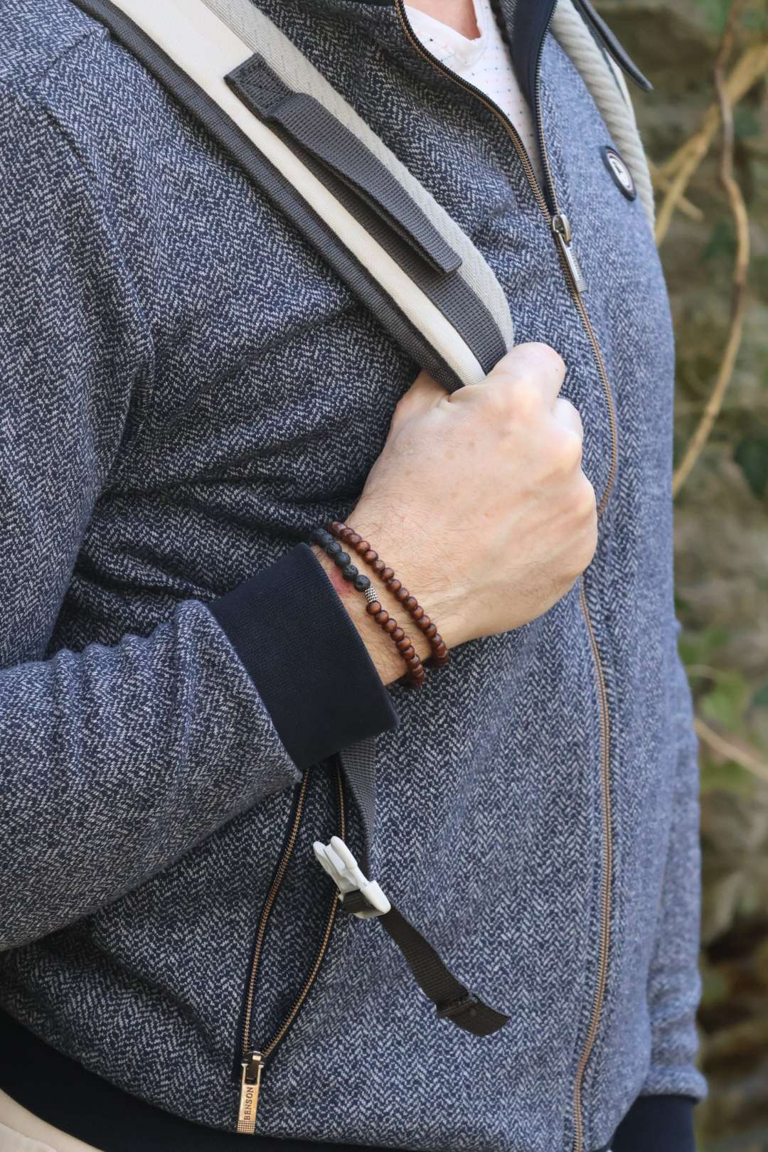 Bracelet en bois naturels et pierres de lave - MARAPI 2