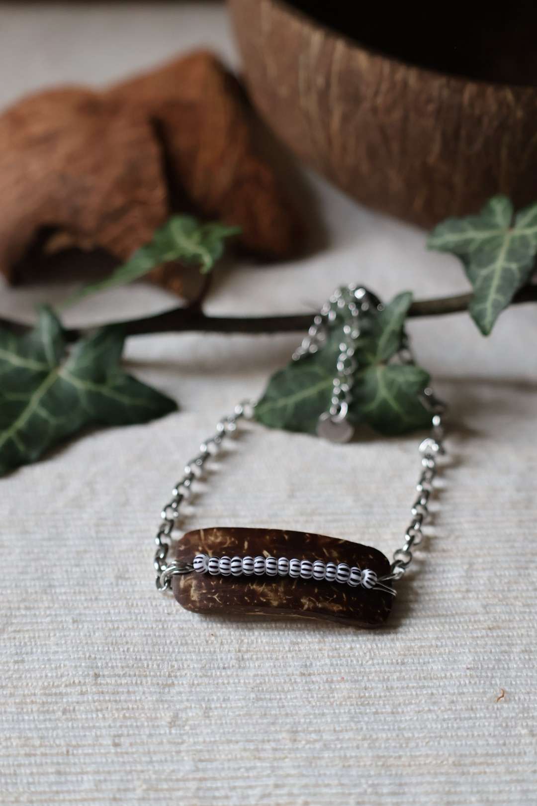Bracelet noix de coco et perles en verre - ZANZIBAR