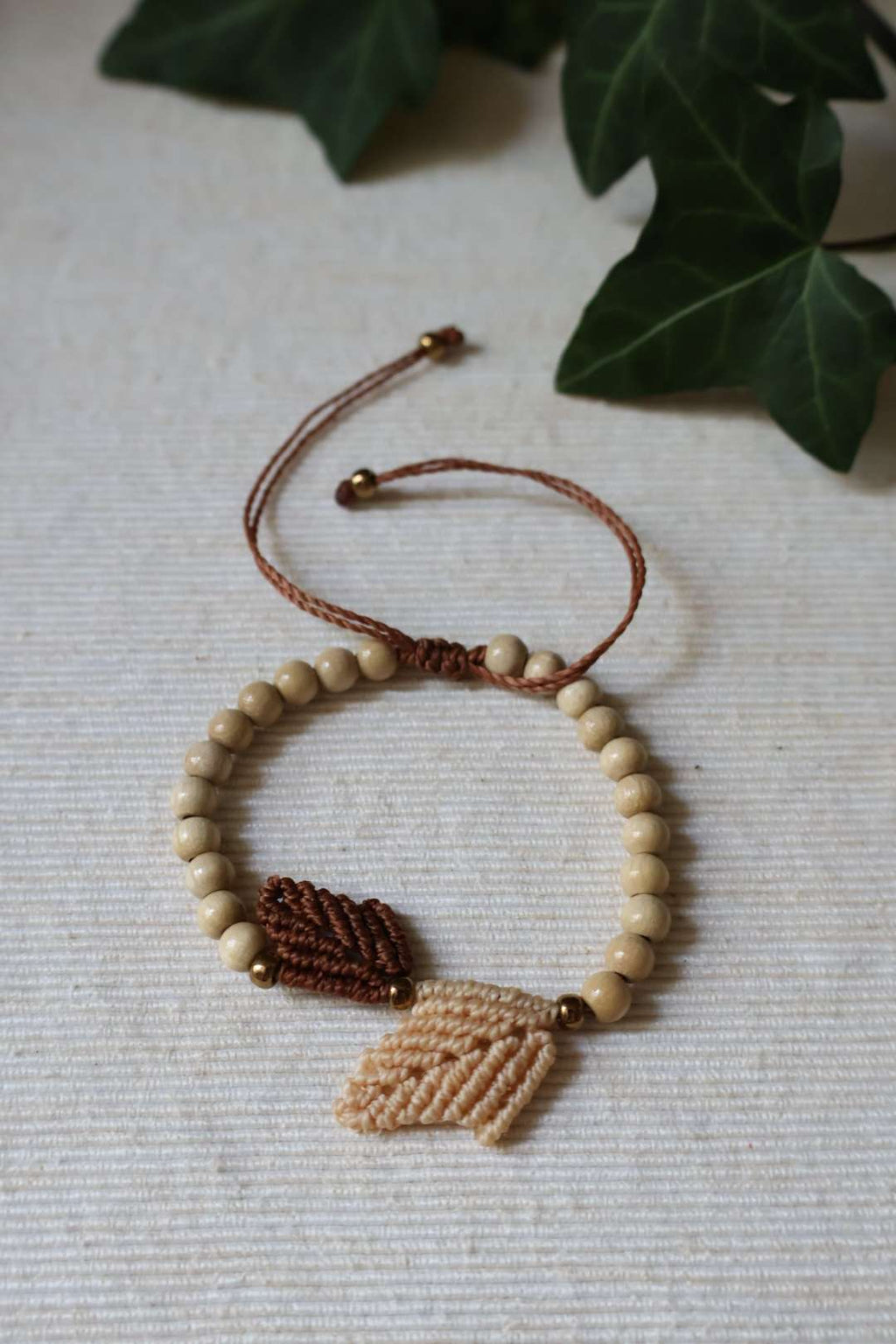 Bracelets ajustables en bois de Hêtre - MAPUCHE