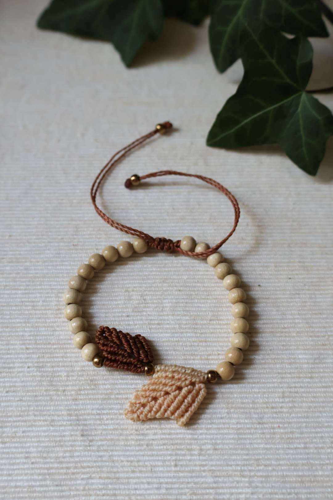 Bracelets ajustables en bois de Hêtre - MAPUCHE