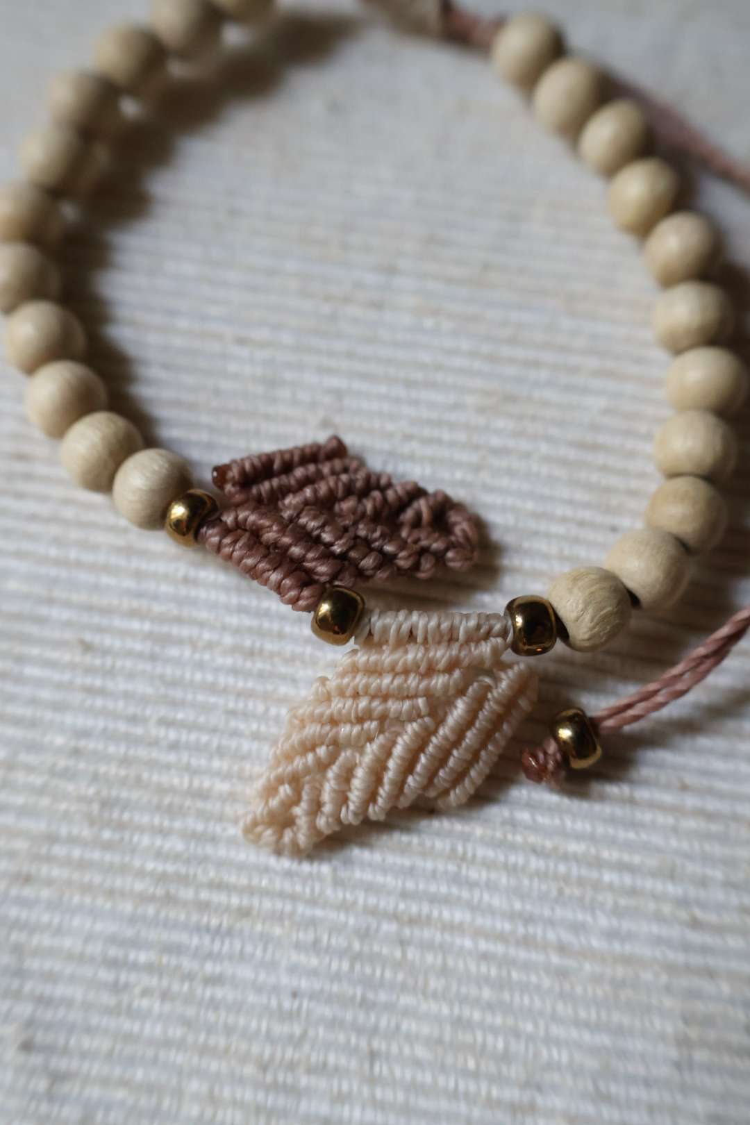 Bracelets ajustables en bois de Hêtre - MAPUCHE