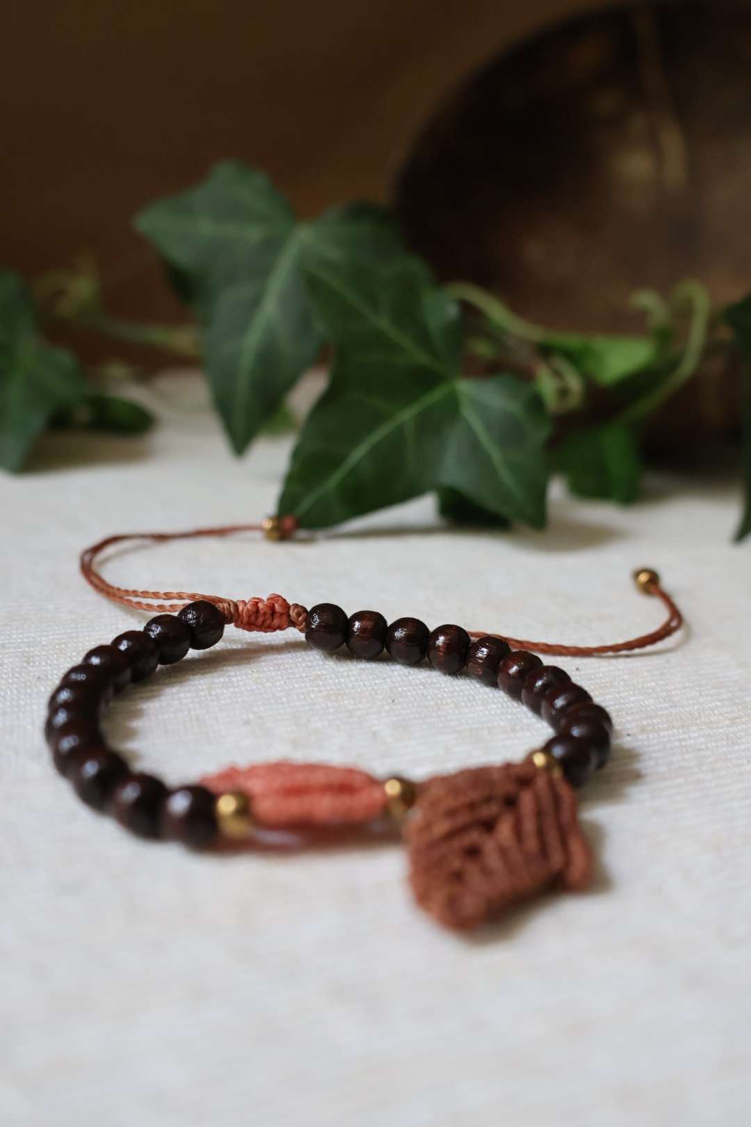 Bracelets ajustables en bois de Hêtre - MAPUCHE