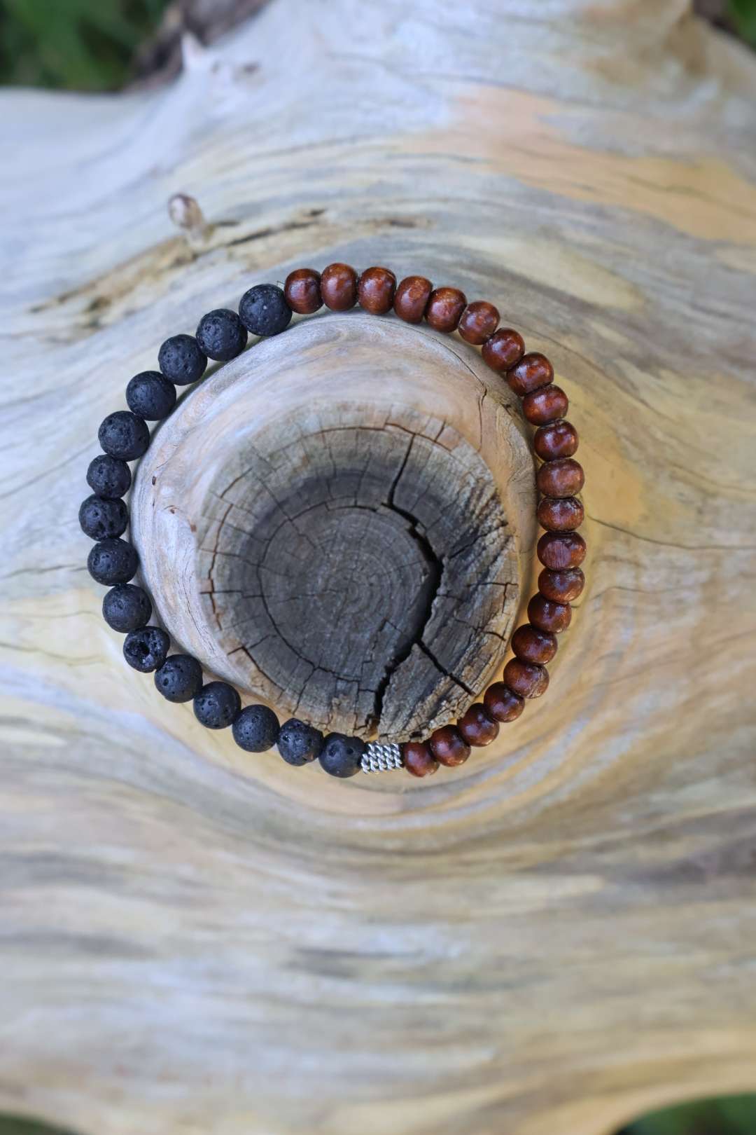 Bracelet en bois naturels et pierres de lave - MARAPI 2