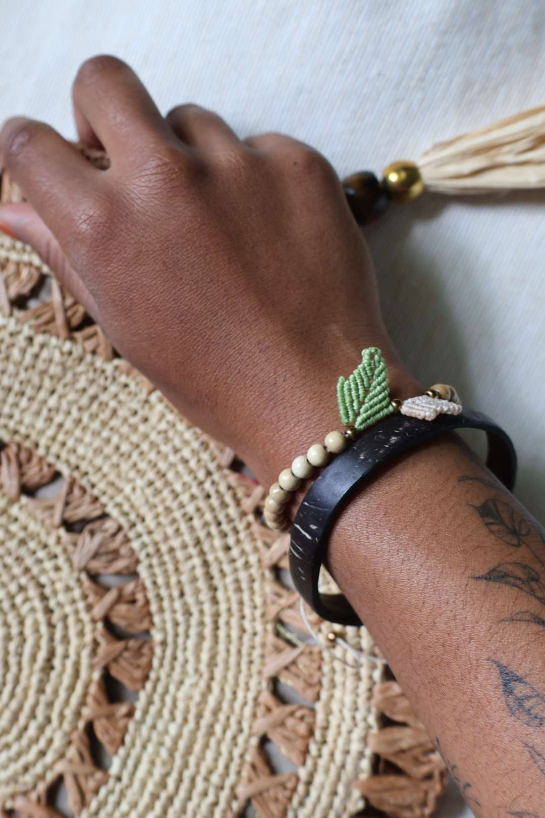 Bracelets ajustables en bois de Hêtre - MAPUCHE