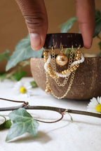 Broche élégante en noix de coco - GOLD PEARL