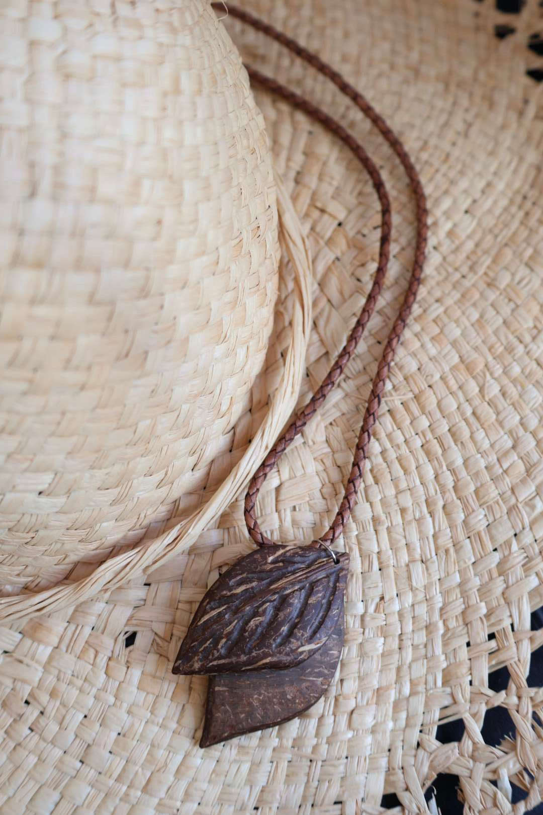 Collier mixte noix de coco - FEUILLES
