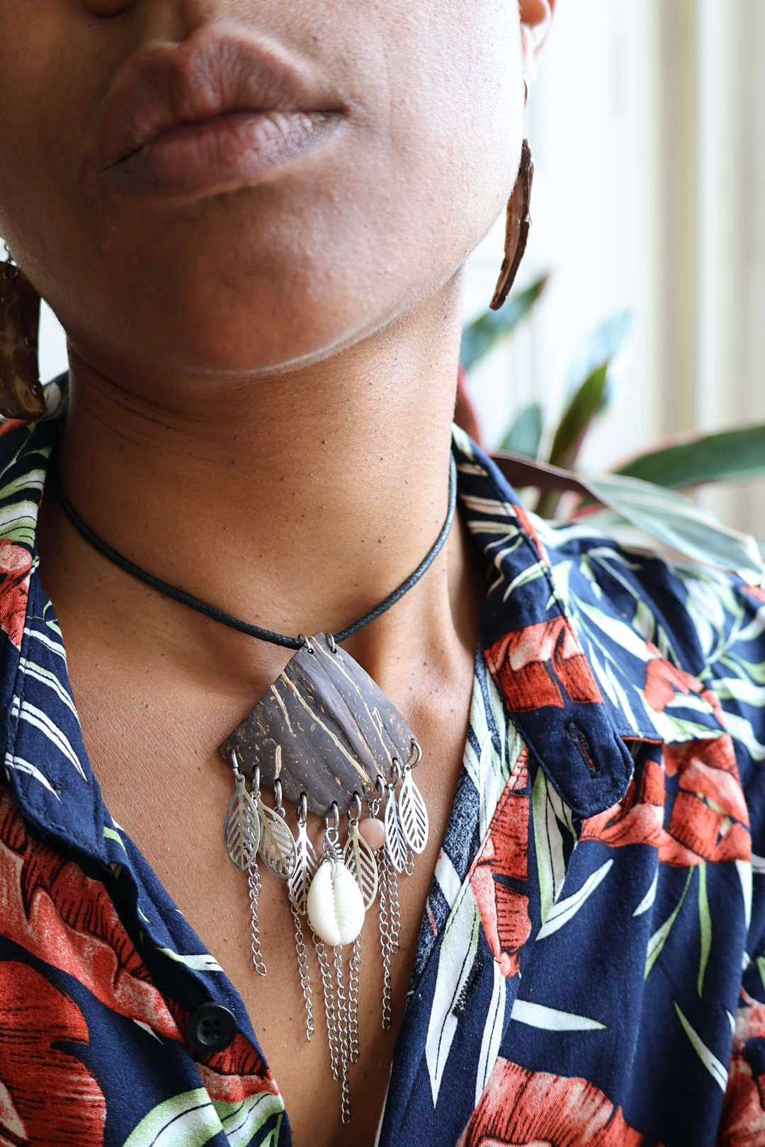 Collier mixte en noix de coco - PLUME