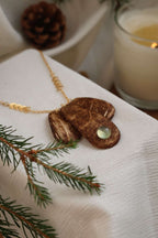 Collier pendentifs en noix de coco et prehnite - NOBLE