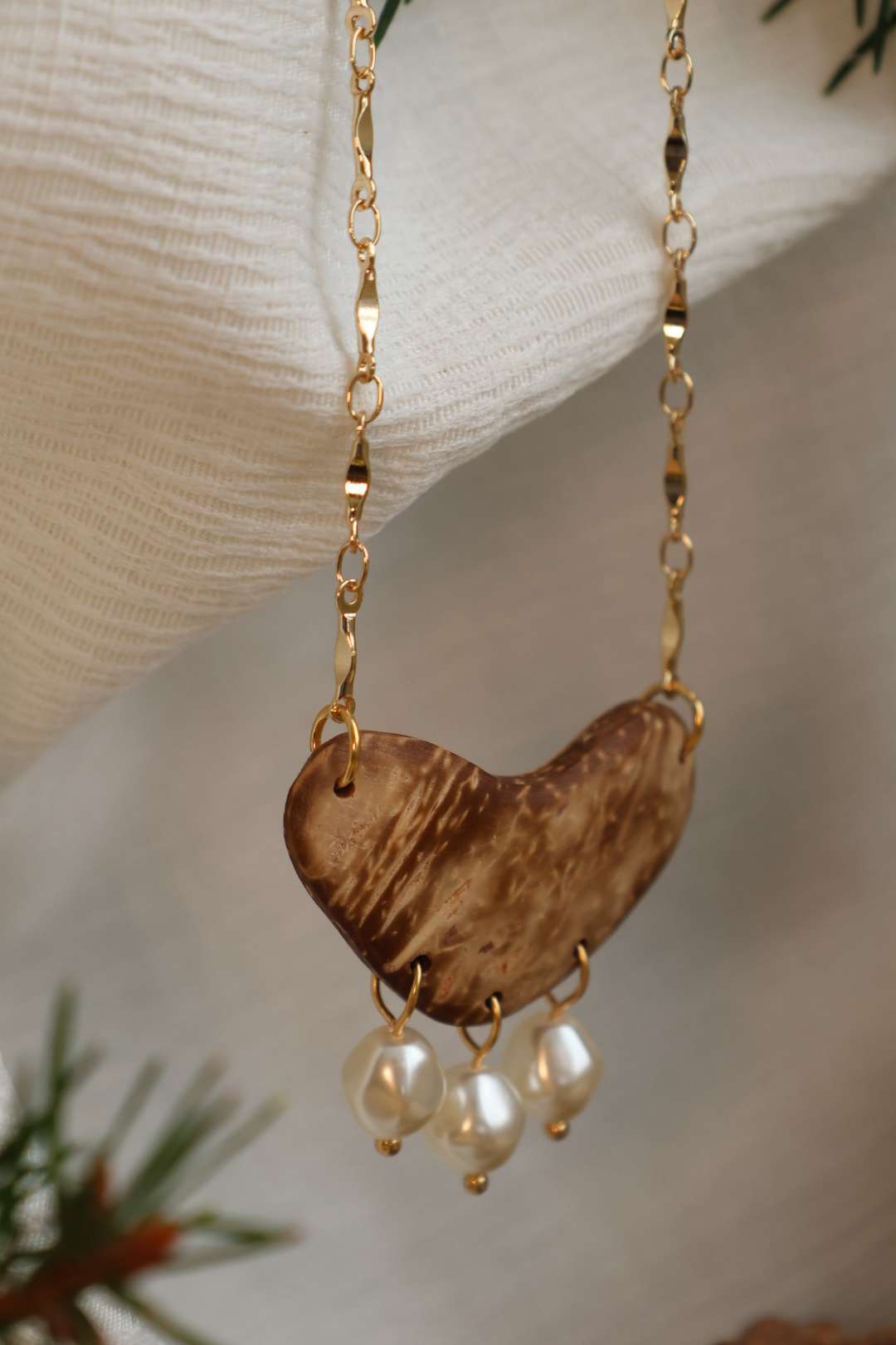 Collier doré en bois noix de coco - BAROQUE