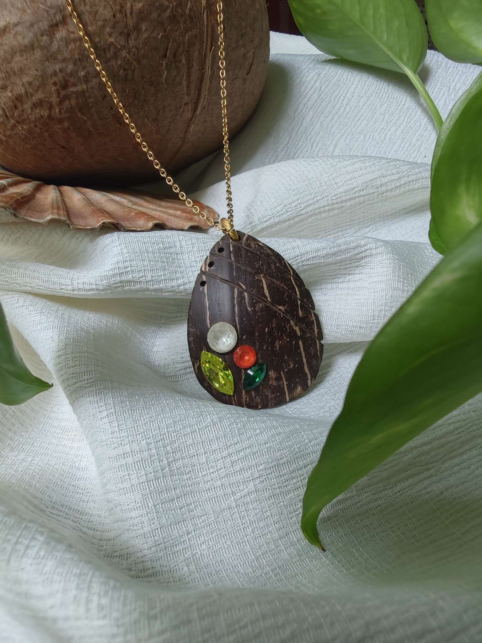 Collier long doré - BOUQUET
