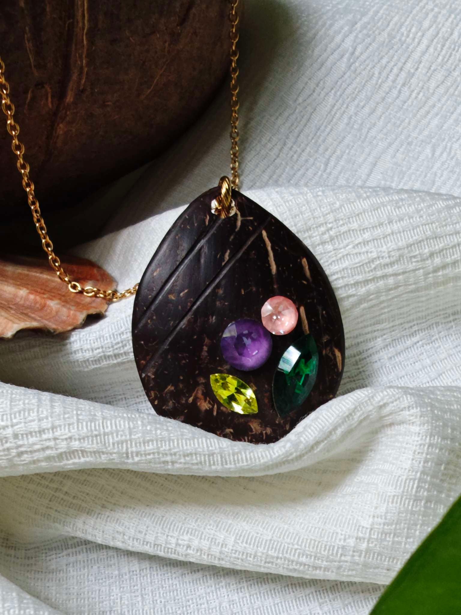 Collier long doré - BOUQUET