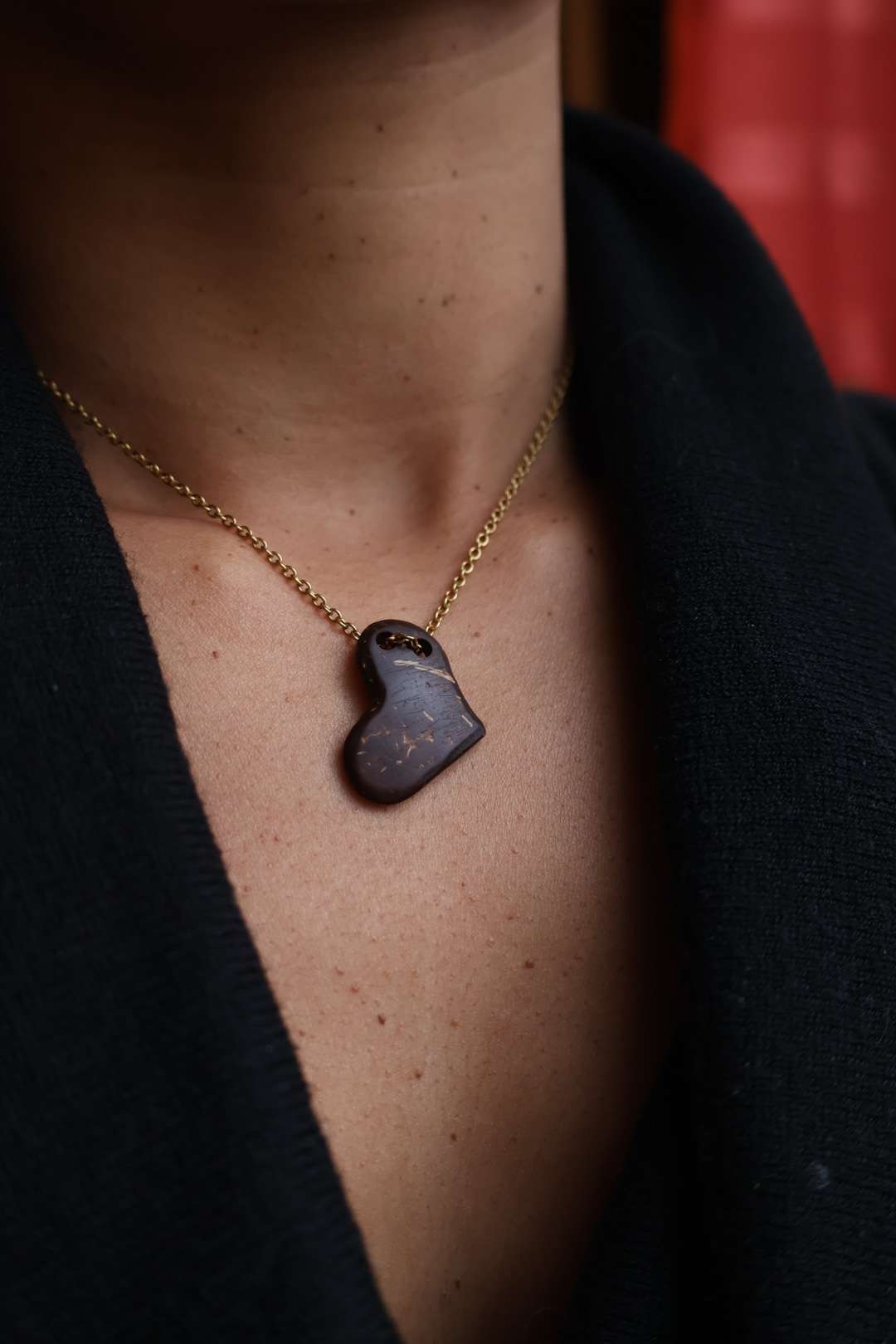 Collier doré pendentif en noix de coco - CŒURCOCO