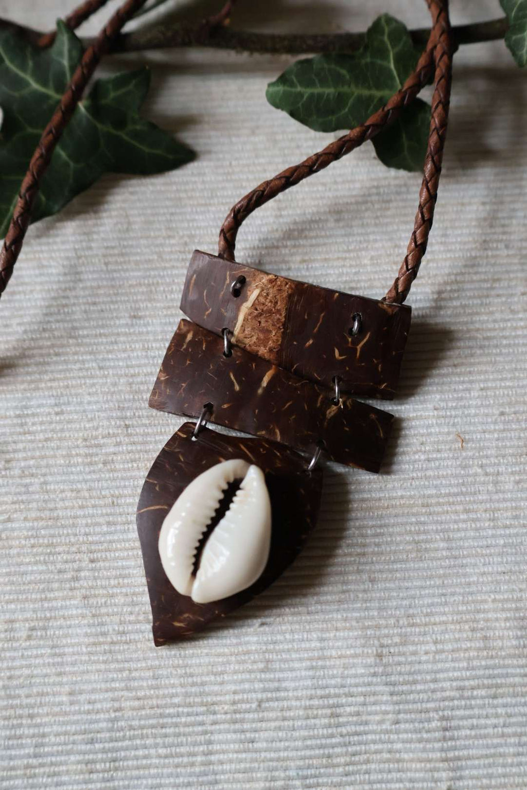 Collier mixte naturel en bois de noix de coco - HELLBOURG