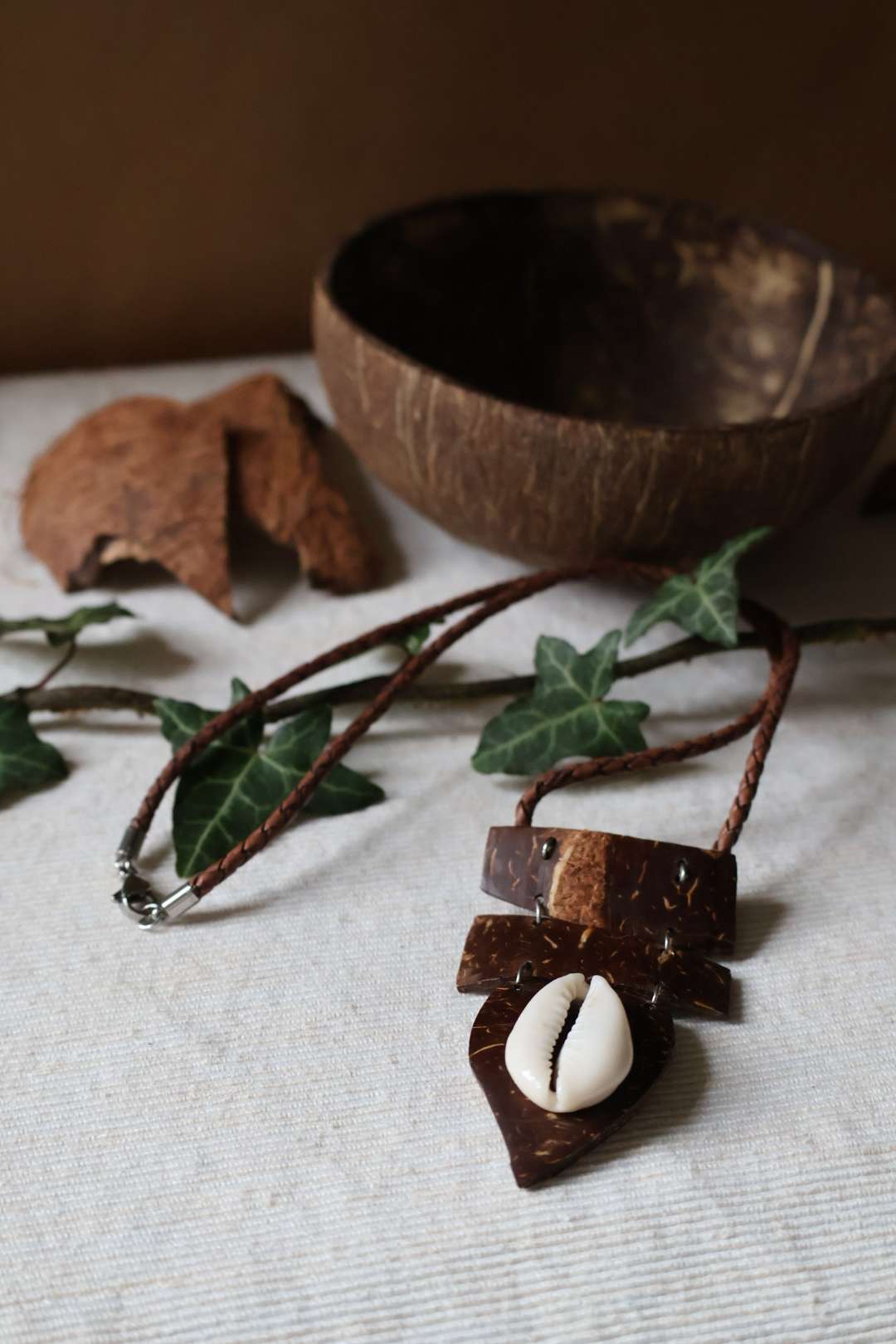 Collier mixte naturel en bois de noix de coco - HELLBOURG