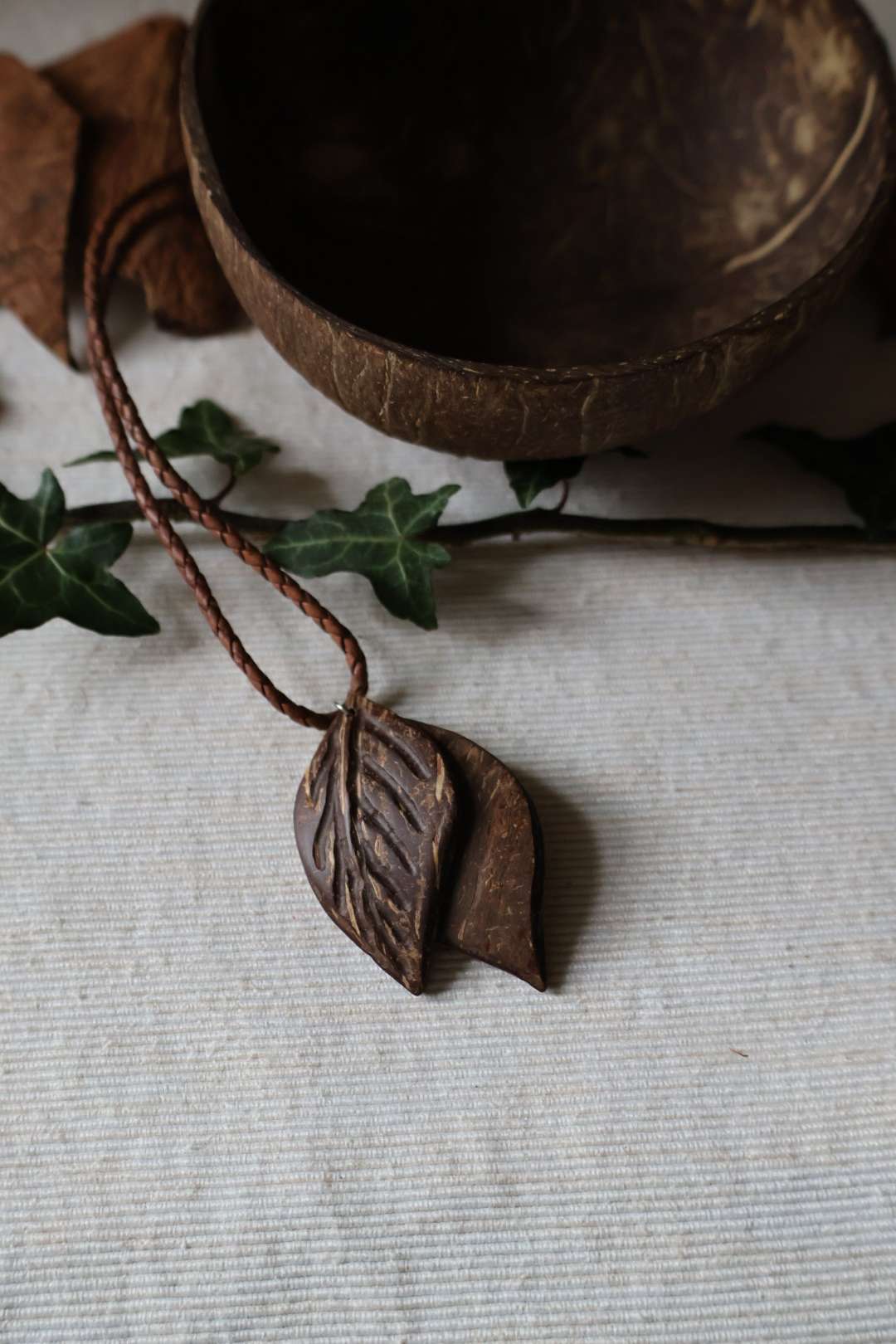 Collier mixte noix de coco - FEUILLES