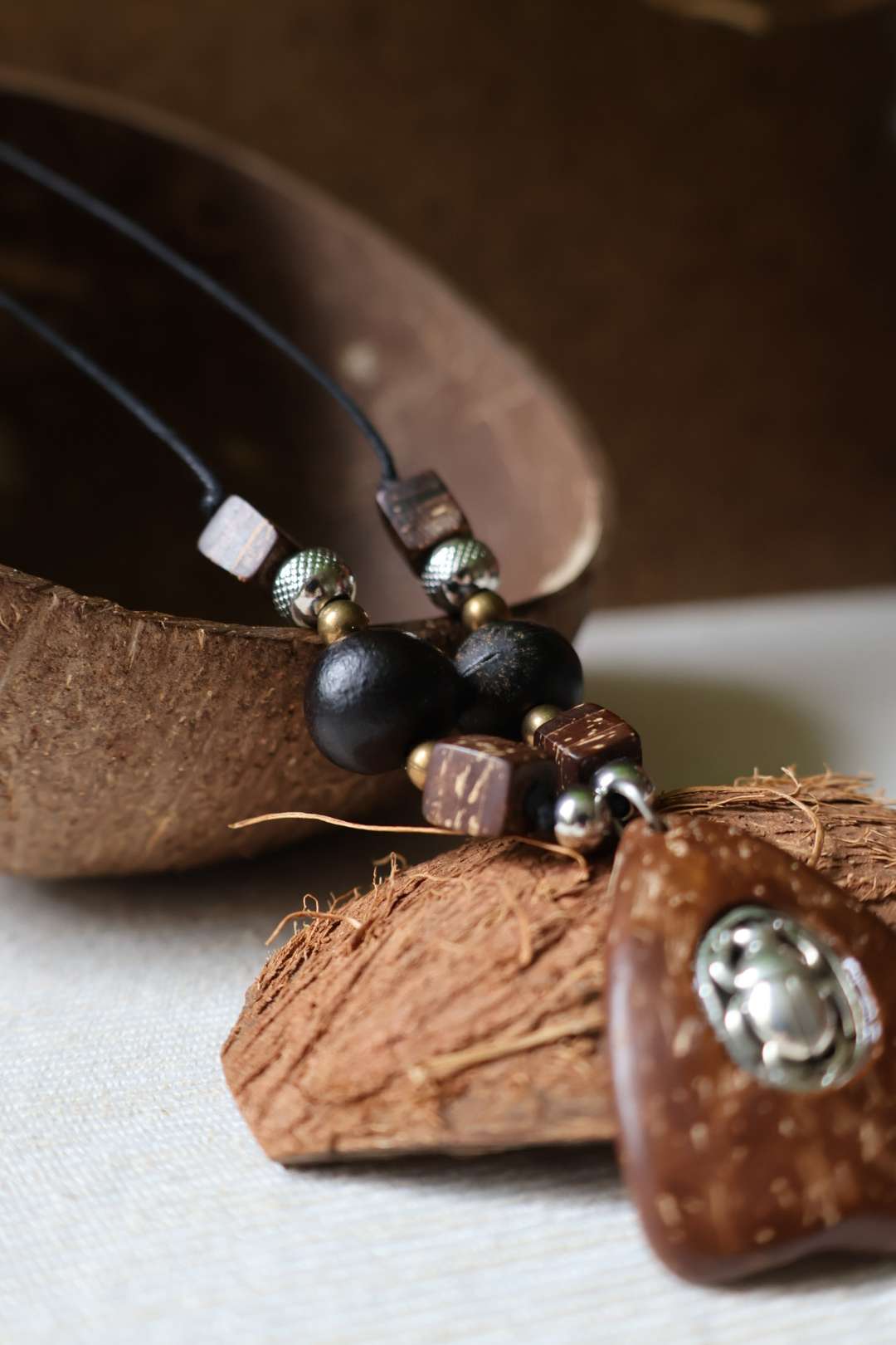 Collier mixte graine savonette SAPINDUS