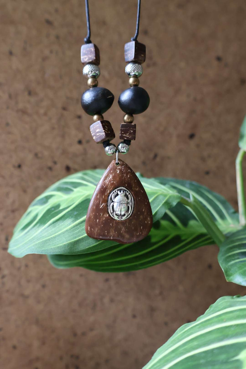 Collier mixte graine savonette SAPINDUS